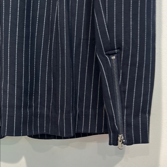 Ecru Navy blue Pinstripe Blazer women’s size small new with tags - Picture 6 of 9